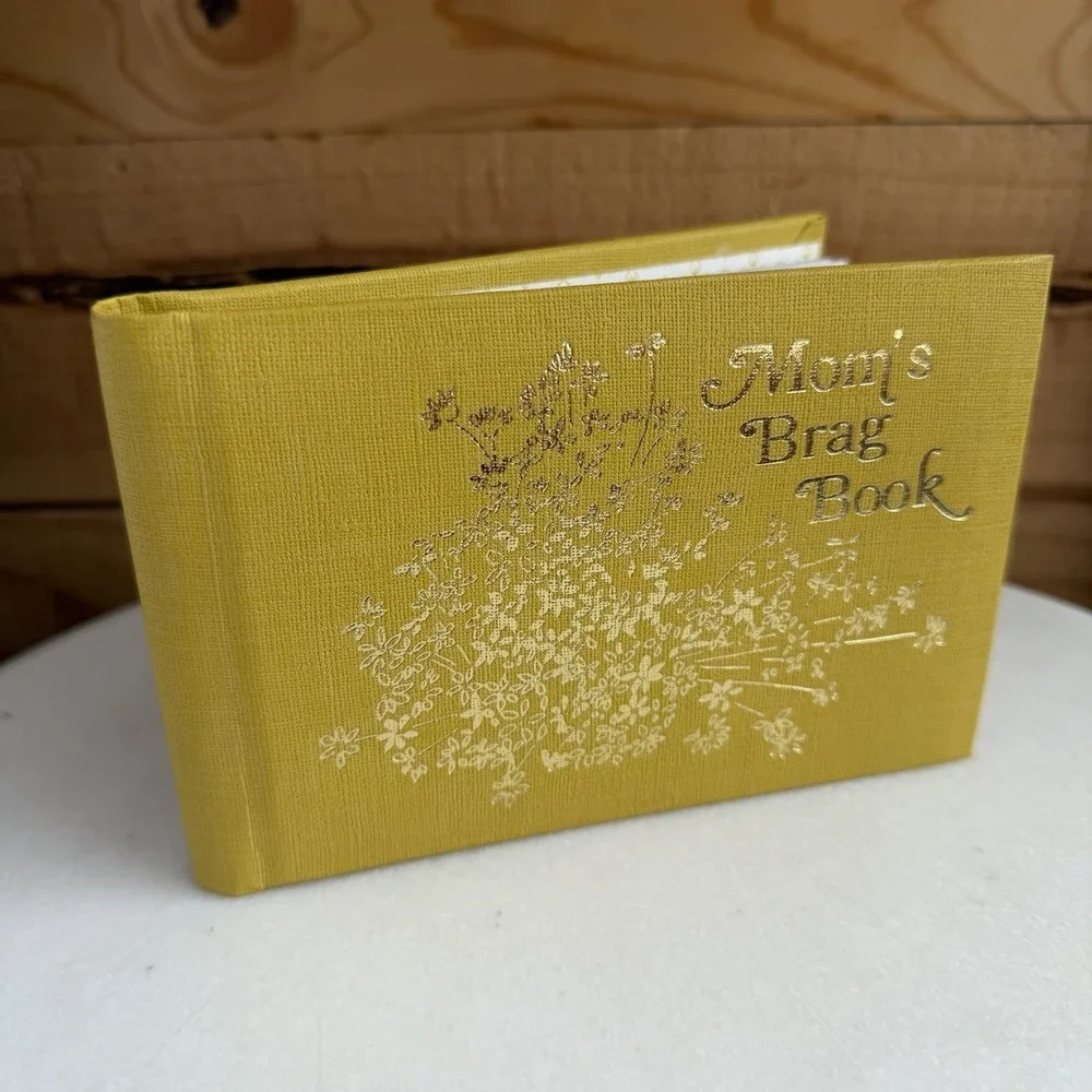 VTG 70s Moms Brag Book Gold Foil Yellow Photo Album‎ Floral New